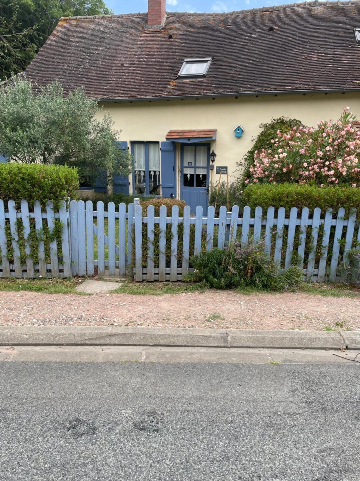 Lavender Cottage Chezelles  Exterior foto